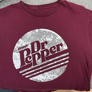 Mens Dr Pepper T-shirt. No tag. Size M.